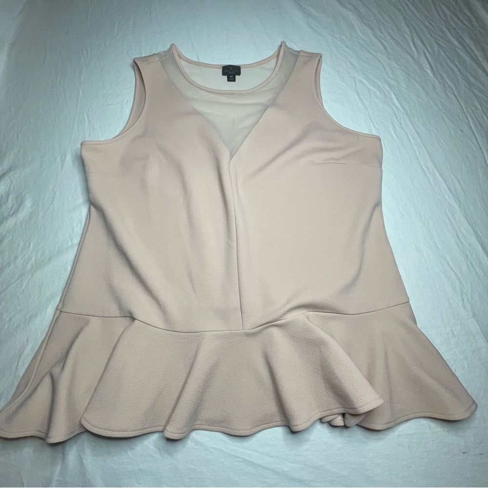 Worthington Woman 0X Peach Pink Sleeveless Blouse Faux V-Neck Pleplum PRELOVED